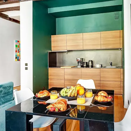 1br In Le Marais - Close To Notre-dame